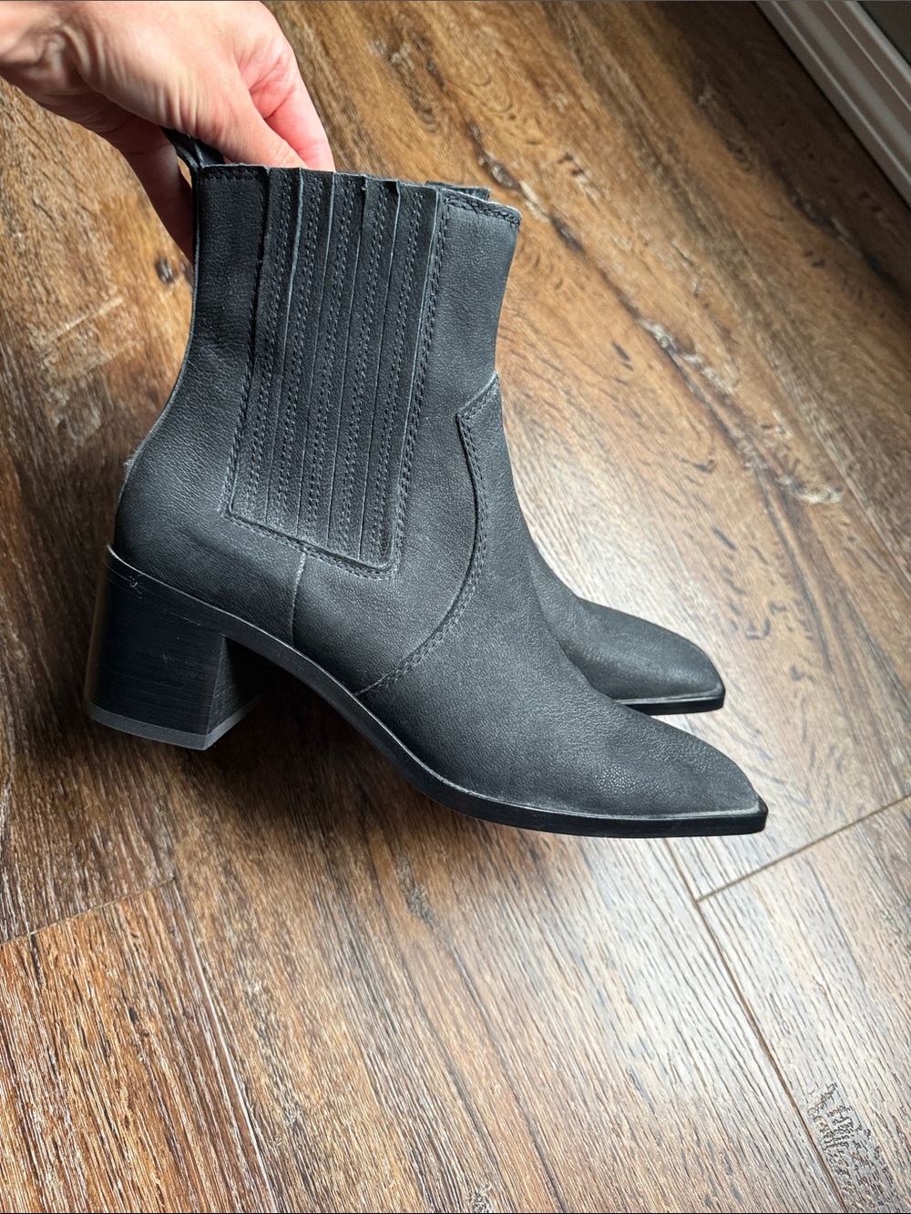 LIKE NEW! Women's Black Pointed Block Heel Ankle Boots